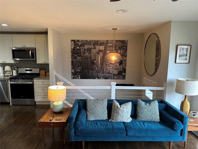 Building Photo - 2573 Crestdale Cir SE