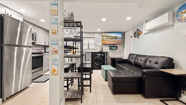 Building Photo - 27 S Oakland Ave