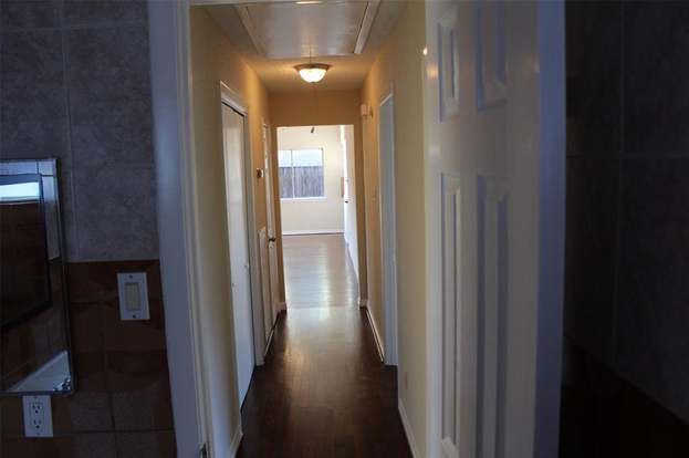 Building Photo - 8615 Riverside Walk Ln