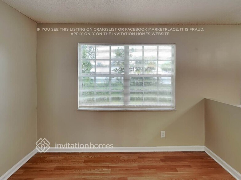 Building Photo - 6713 Riparian Rd