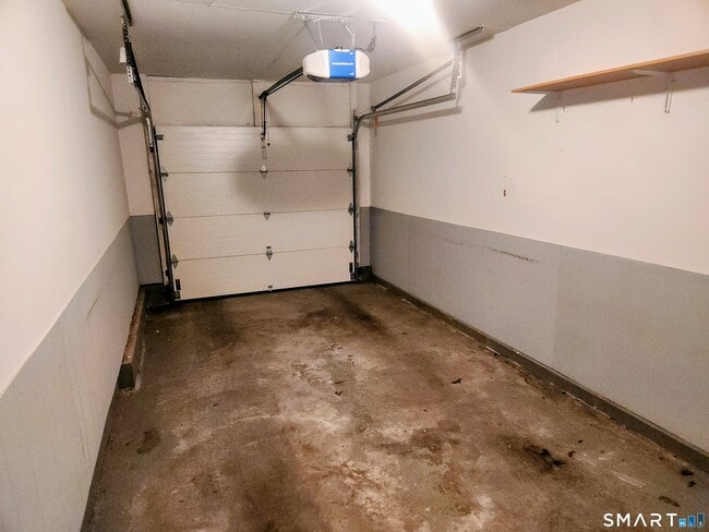 Building Photo - 15 Perry Ave