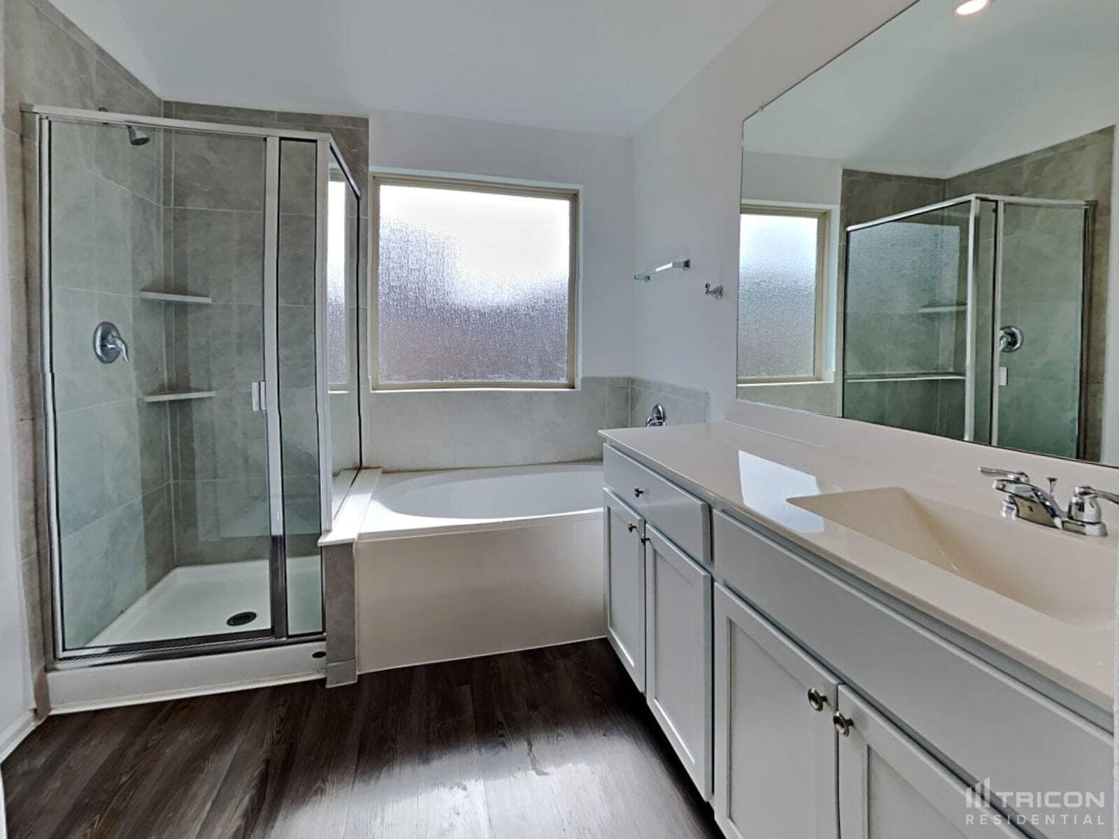 Building Photo - 210 Pine cavern dr