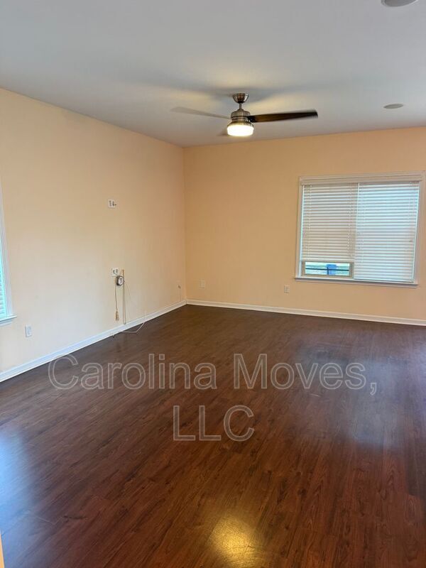 Building Photo - 123 Dunnsmore Dr