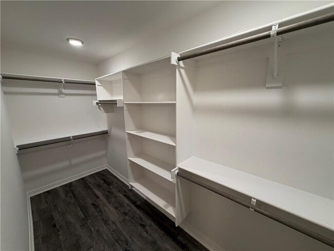 Building Photo - 6025 W Quinn St