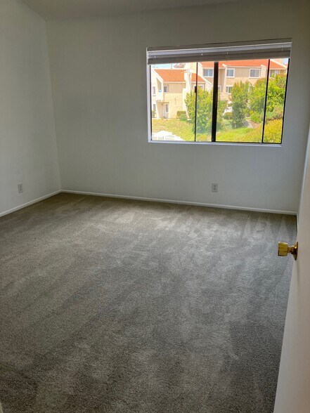 Building Photo - 6915 Quail Pl