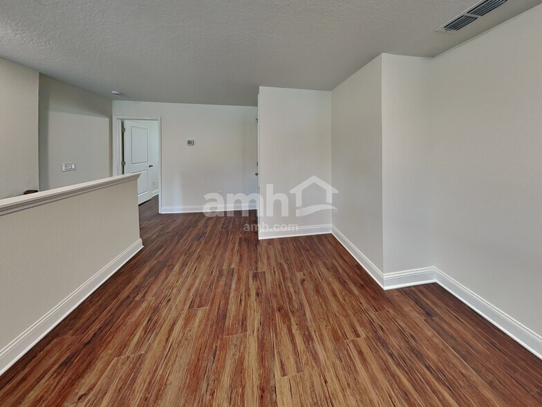 Building Photo - 6201 Little Blf Cir
