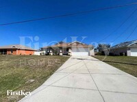 Building Photo - 1805 NW 16th Pl