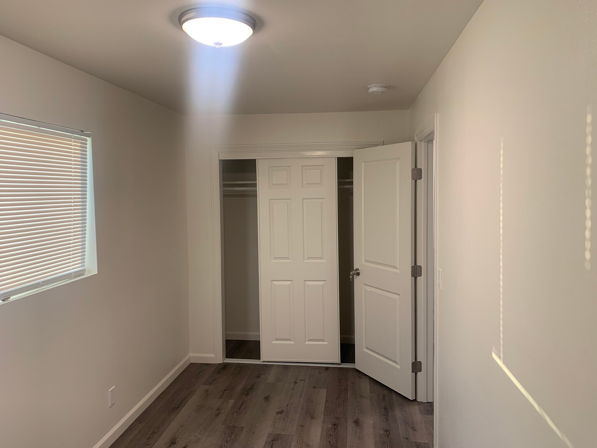 Building Photo - 1356 53rd Ave