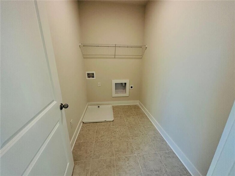 Building Photo - 1252 Windmill Pkwy