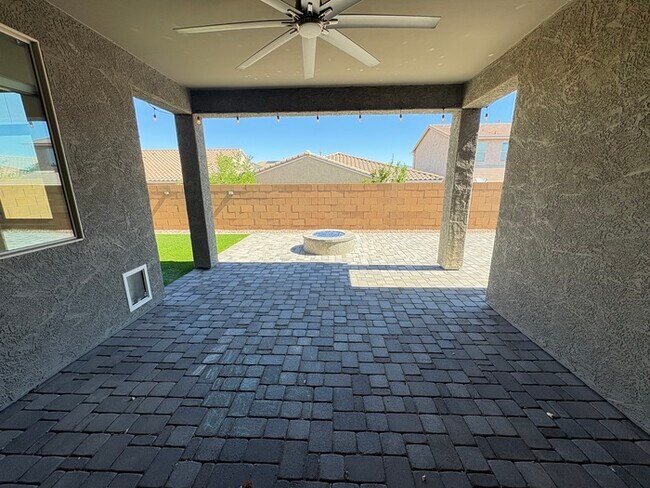 Building Photo - SAGUARO TRAILS 2bd PLUS DEN and 2ba HOME AVAILABLE NOW!!