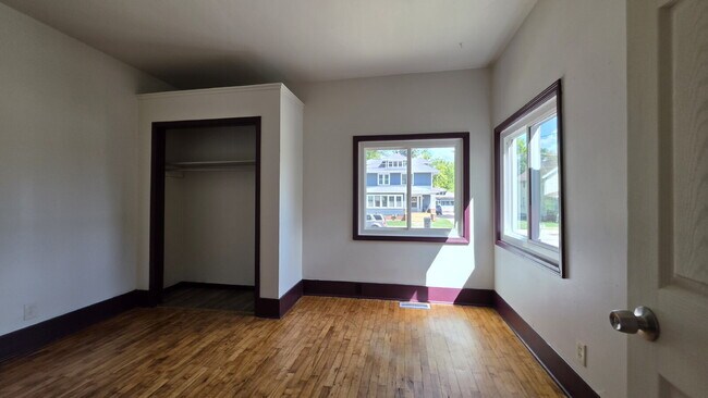 Building Photo - 1115 N Richmond St