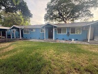 Building Photo - 730-734Hemlock st