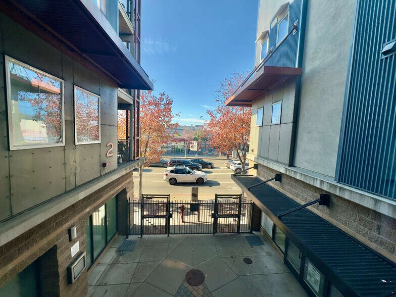 Building Photo - 1121 40th St