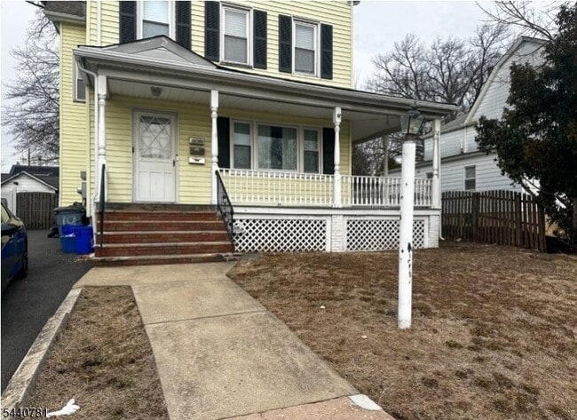 Building Photo - 19 Walnut Terrace