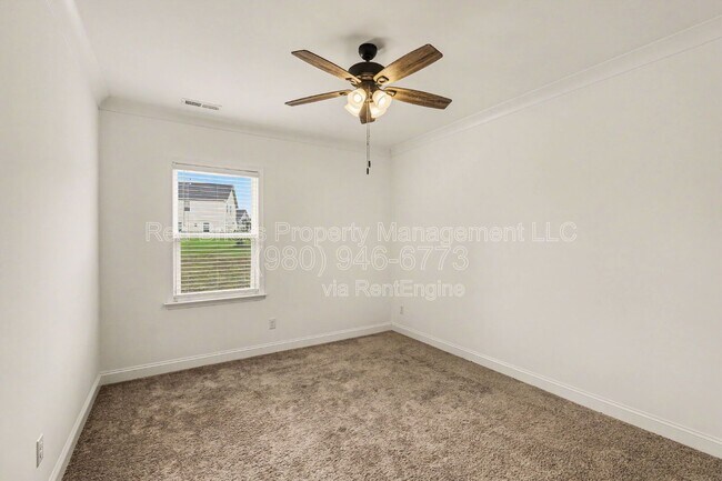 Building Photo - 15020 Sycamore Crossing Ct