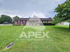 Building Photo - Stunning 3 Bd/2Ba Single Family Home with 2-Car Garage in the heart of Halls!