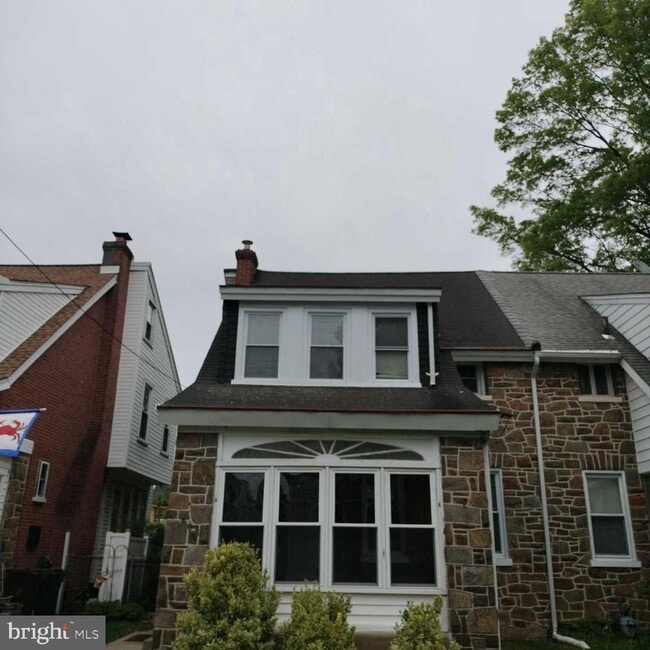 Primary Photo - 803 W 24th St
