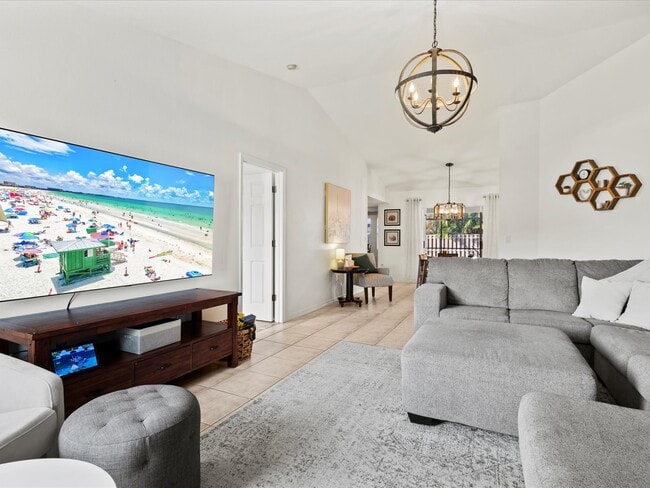 Building Photo - 5884 Milton Ave