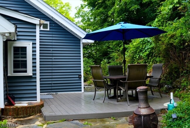 Building Photo - 1 Log Cabin Terrace