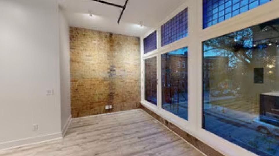 Building Photo - 1710 Elm St