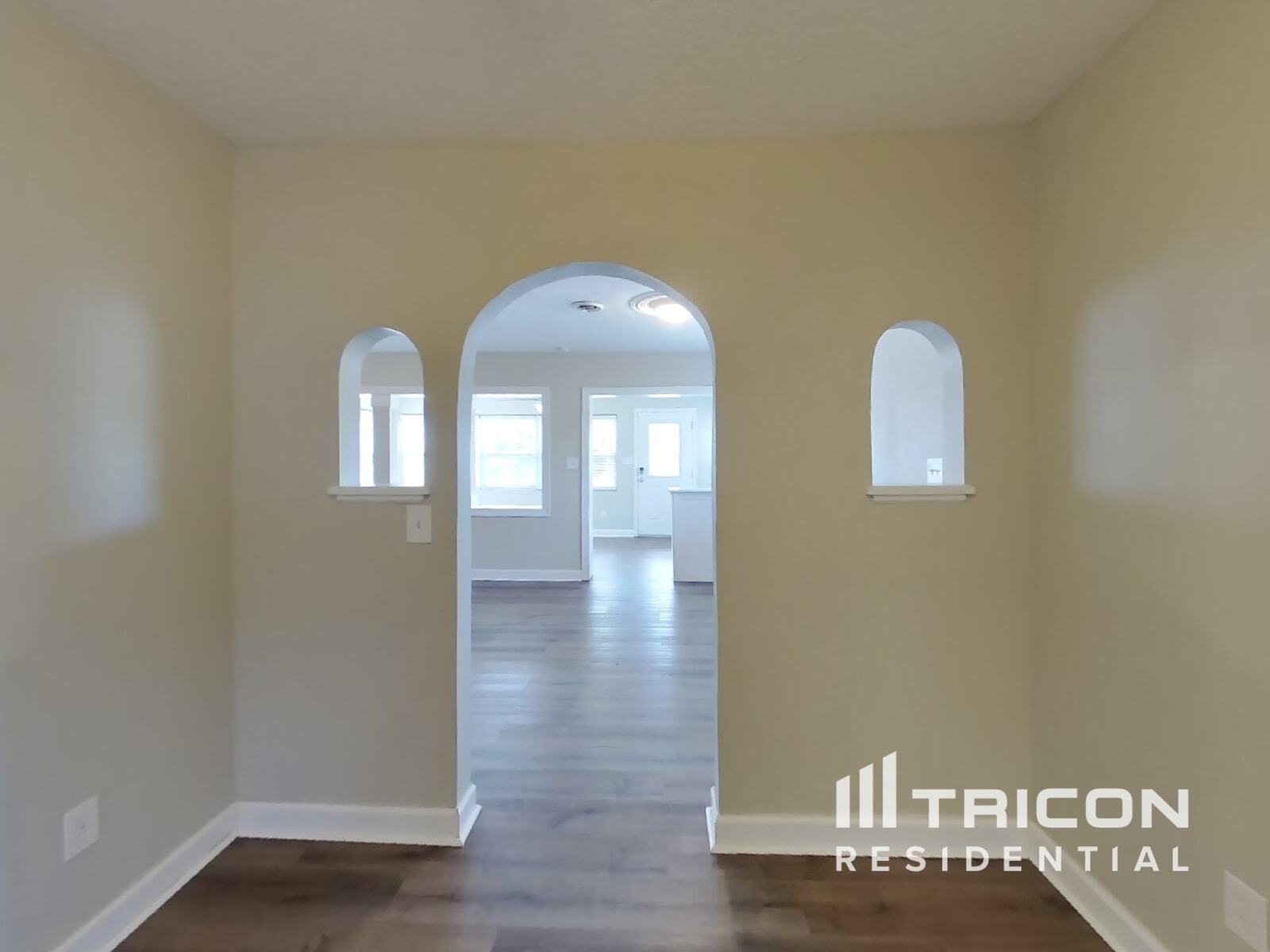 Building Photo - 5427 Blue Grass St