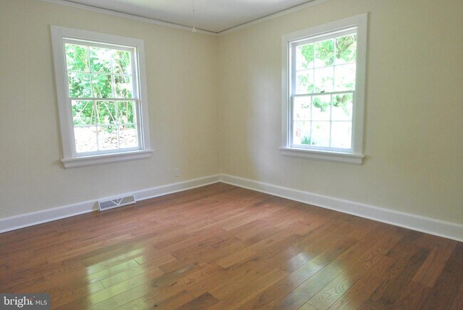 Building Photo - 23131 Oakham Farm Ln