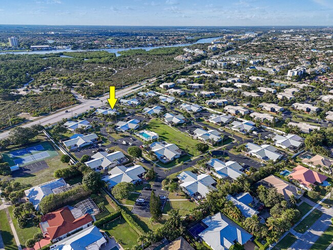 Building Photo - 1801 S US Hwy 1