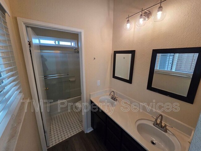 Building Photo - 2234 Wall St