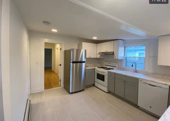 Building Photo - 407 Rye Beach Ave