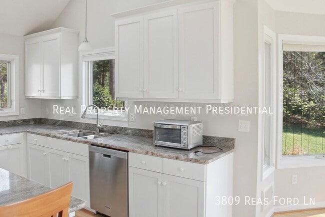 Building Photo - 3809 Reas Ford Ln