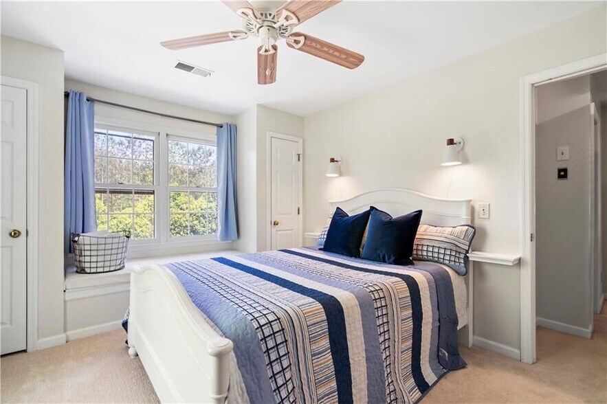 Building Photo - 179 Mt Calvary Rd