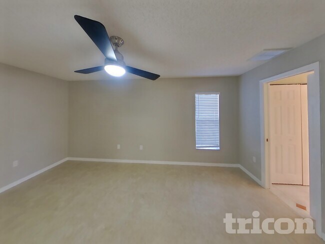 Building Photo - 8421 Bay Dr