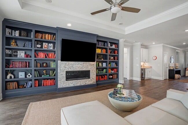 Building Photo - 3 BED | 3.5 BATHS | TWO CAR GARAGE | HERB RIVER | FURNISHED TOWNHOME