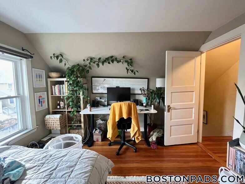 Building Photo - 7 Boulevard Terrace