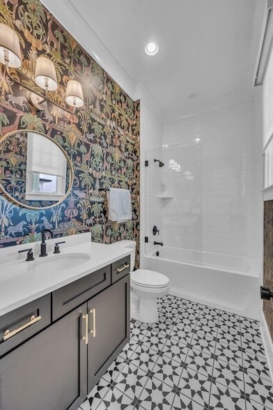 Building Photo - 5045 Kathryn Ave