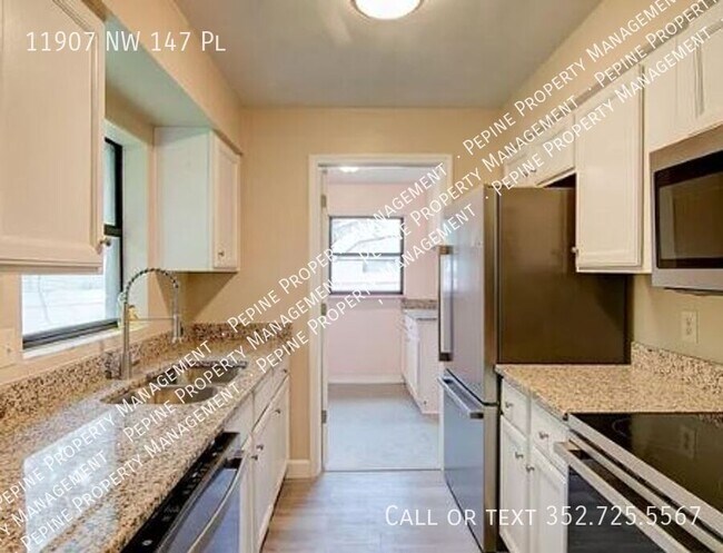 Building Photo - 11907 NW 147 Pl