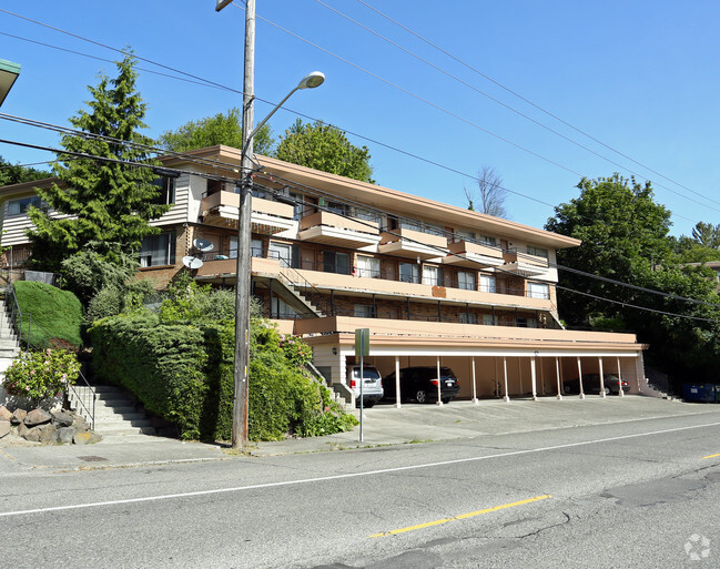 Building Photo - The Edge Apartments