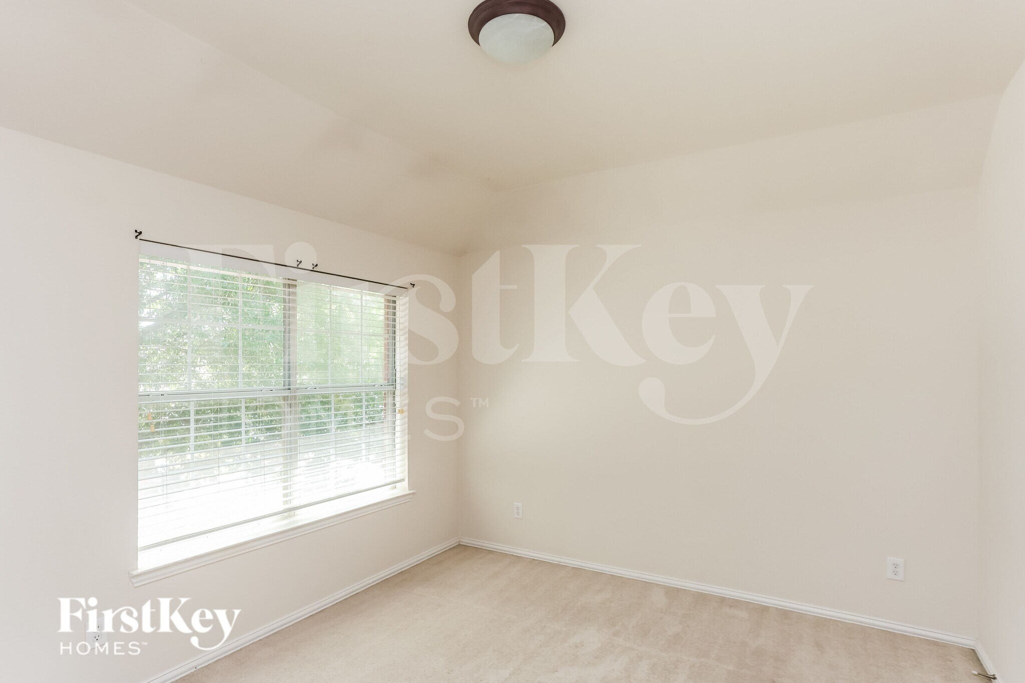 Building Photo - 3213 Bloomfield Trail