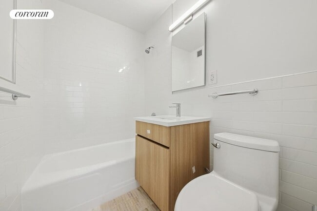 Building Photo - 501 E 87th St