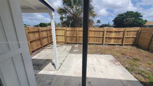 Building Photo - 18047 NW 41st Pl