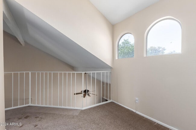 Building Photo - 6533 N 7th Ave