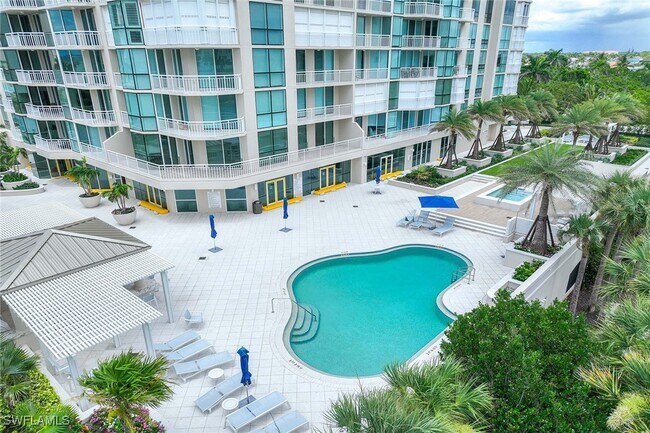 Building Photo - 4255 Gulf Shore Blvd N