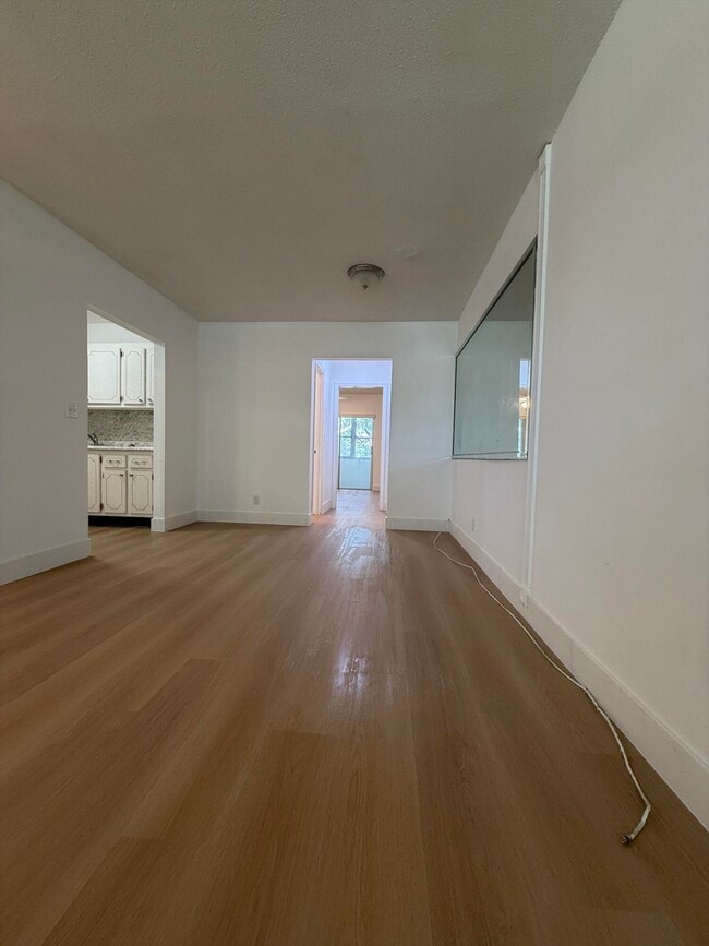 Building Photo - 63 Norwich C