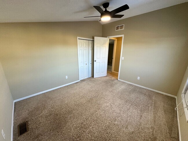Building Photo - *$1,000 OFF Monthly Rent Through Summer!* Renovated 5-BR, 2-BA