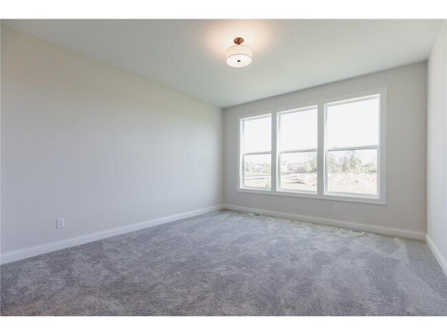 Building Photo - 4817 127th Cir NE