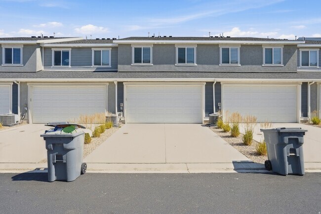 Building Photo - 939 Jack Dr