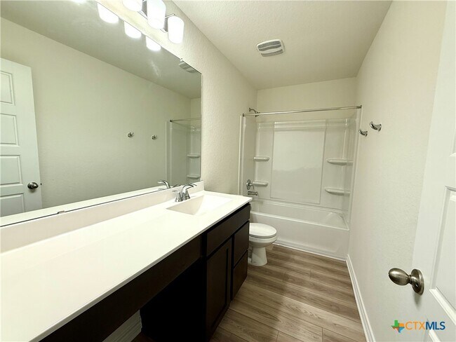 Building Photo - 433 Panther Pass