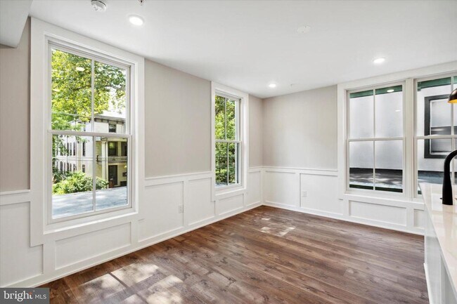 Building Photo - 3519 Hamilton St