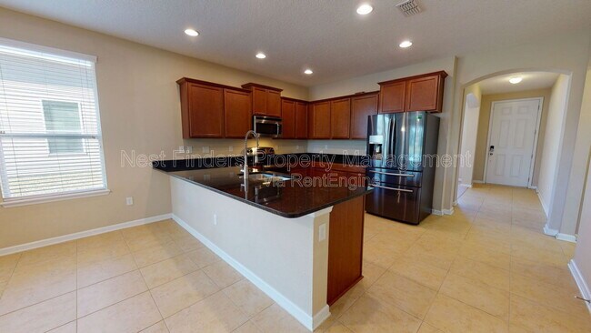 Building Photo - 15858 Lexington Park Blvd