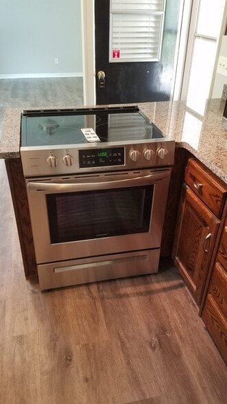 Range - 115 Windy Hill Ct